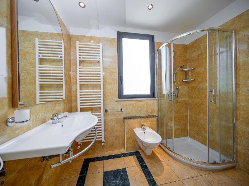 Hotel Major image