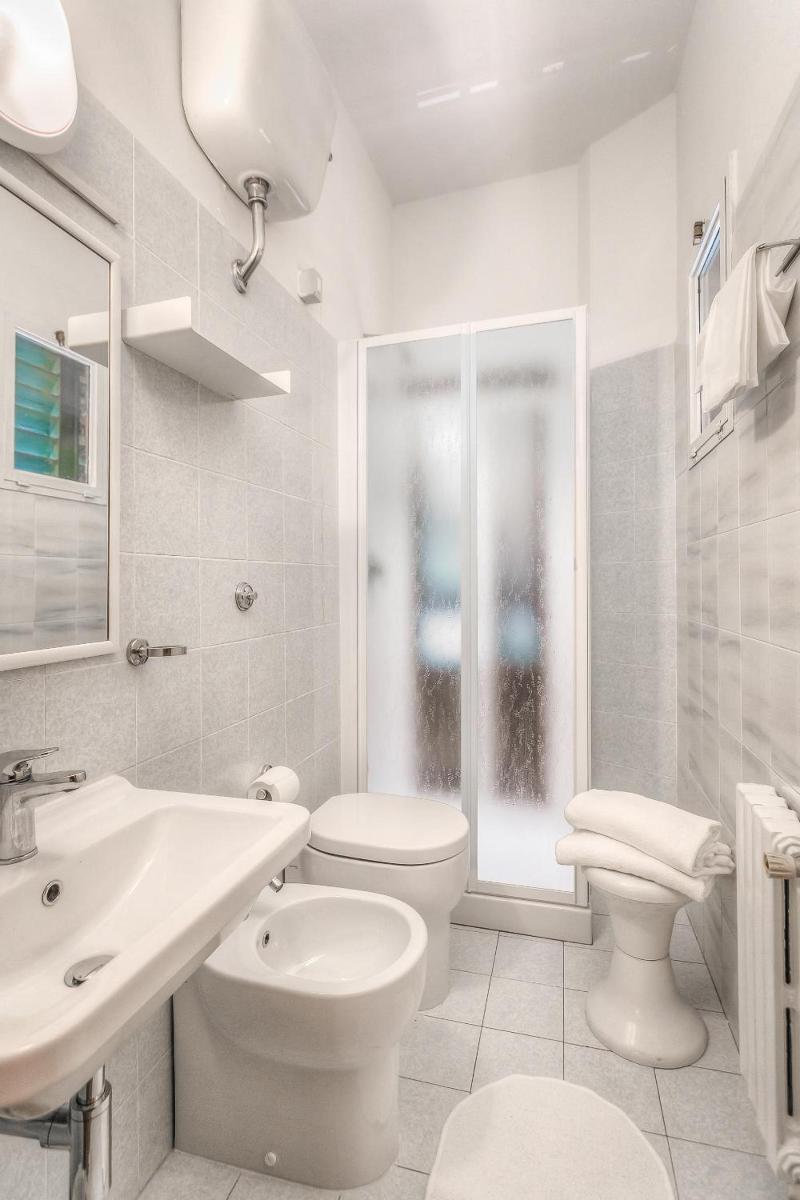 Hotel Arno Bellariva image