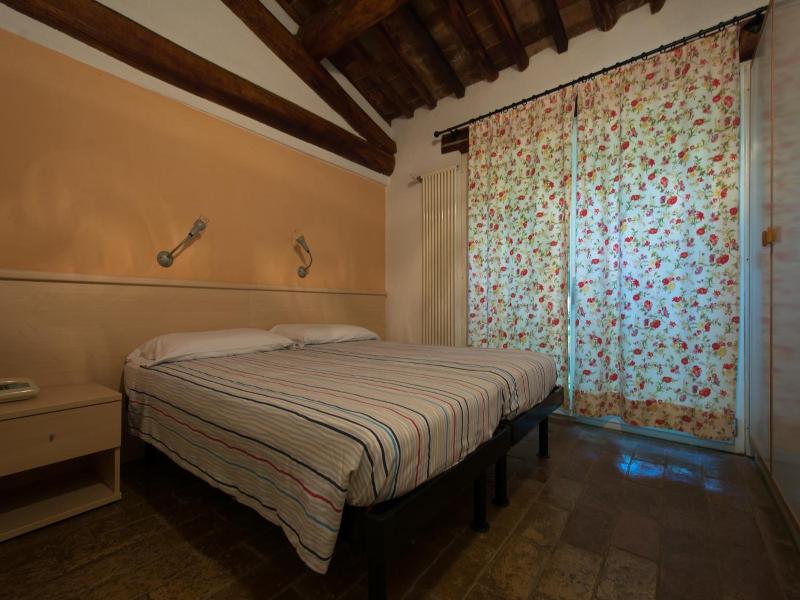 Hotel Massa Vecchia image