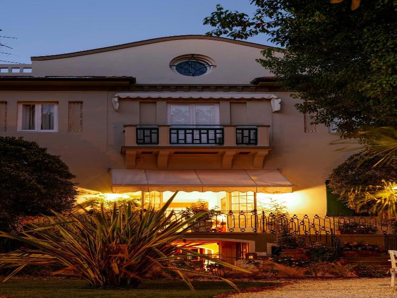 Hotel Club I Pini Residenza d'Epoca image