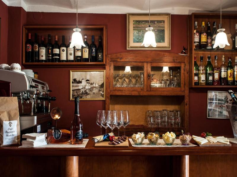 Hotel Club I Pini Residenza d'Epoca image