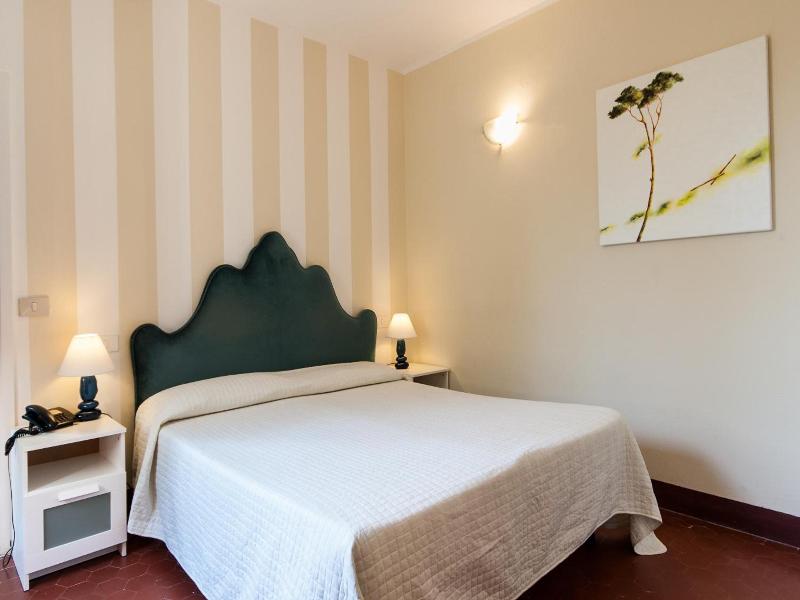 Hotel Club I Pini Residenza d'Epoca image