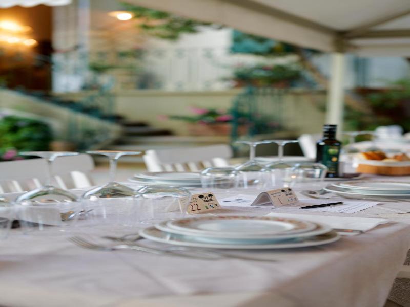 Hotel Club I Pini Residenza d'Epoca image