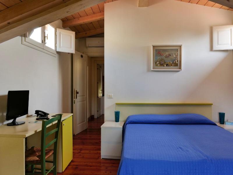 Hotel Club I Pini Residenza d'Epoca image