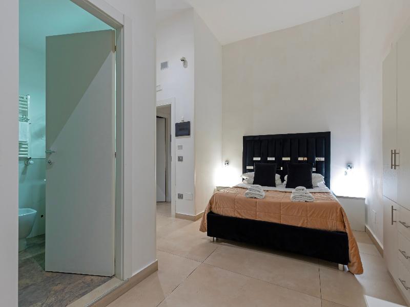 Hotel Il Tesoro Smart Suite & Spa image