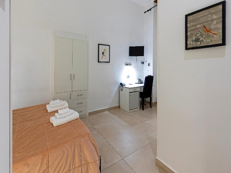 Hotel Il Tesoro Smart Suite & Spa image
