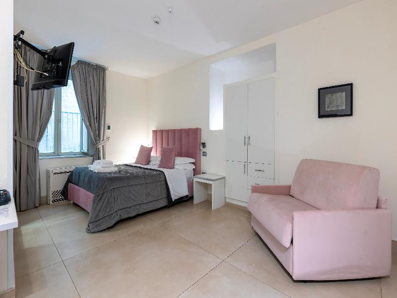 Hotel Il Tesoro Smart Suite & Spa image