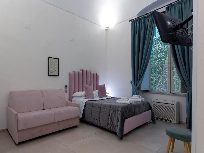 Hotel Il Tesoro Smart Suite & Spa image