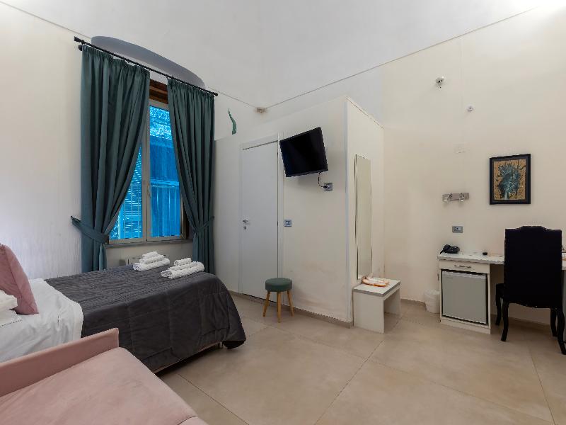 Hotel Il Tesoro Smart Suite & Spa image