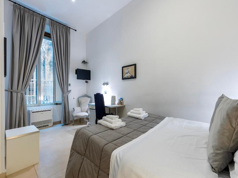 Hotel Il Tesoro Smart Suite & Spa image