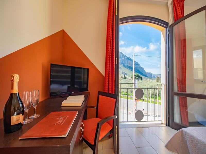 Al Ritrovo Ristorante & Albergo image