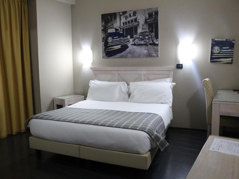 Hotel Garibaldi image