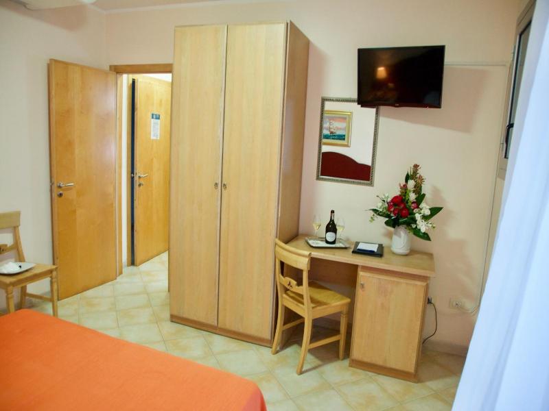 Hotel Teti image