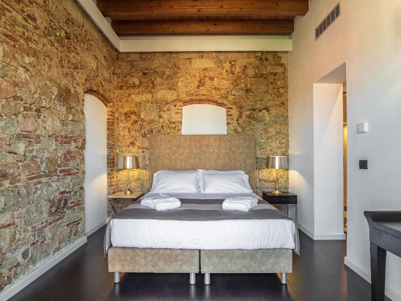 Raphael Hotel image