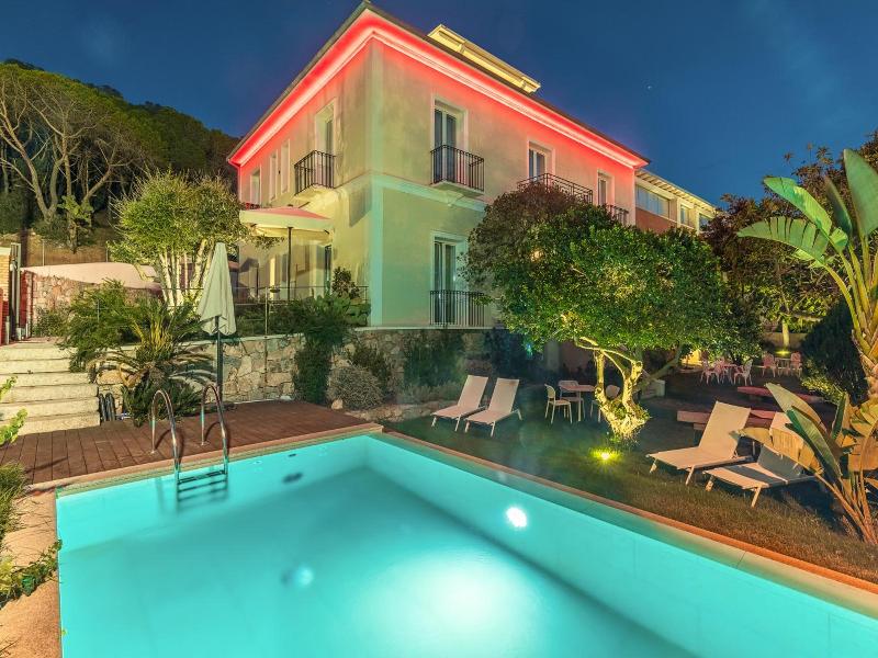 Raphael Hotel image