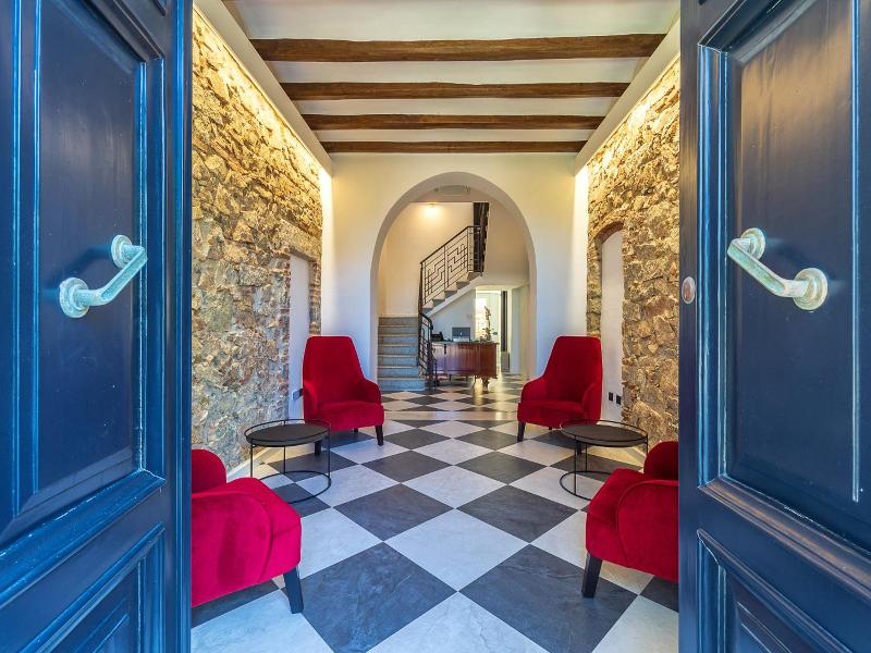 Raphael Hotel image