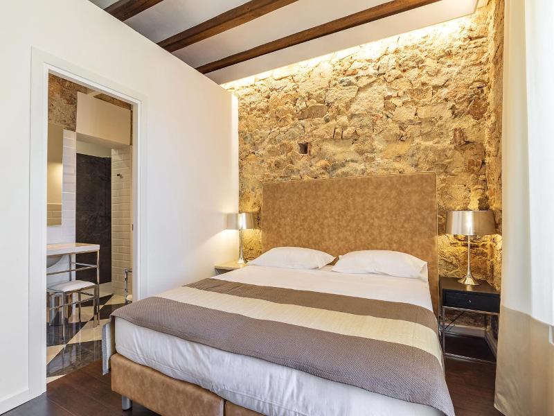 Raphael Hotel image