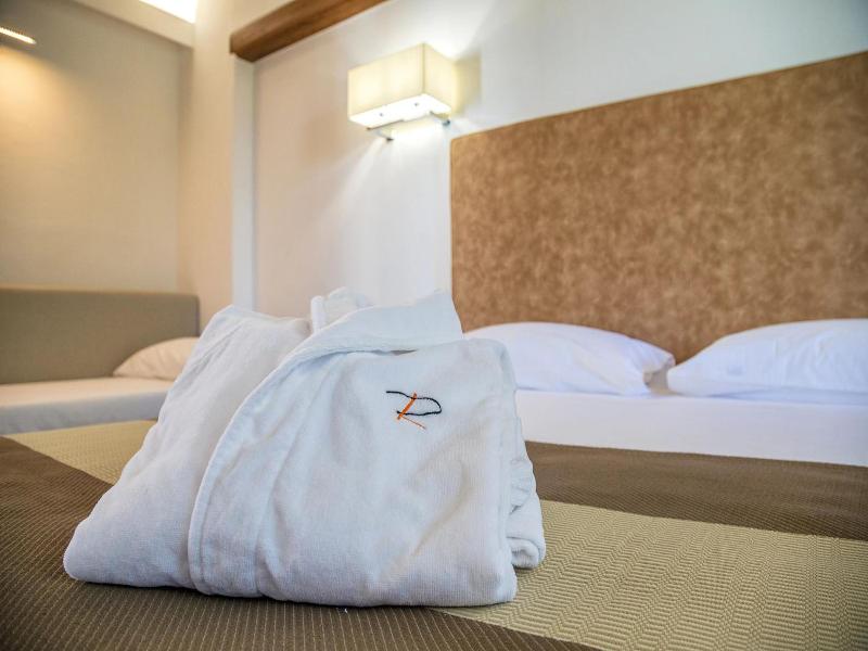Raphael Hotel image