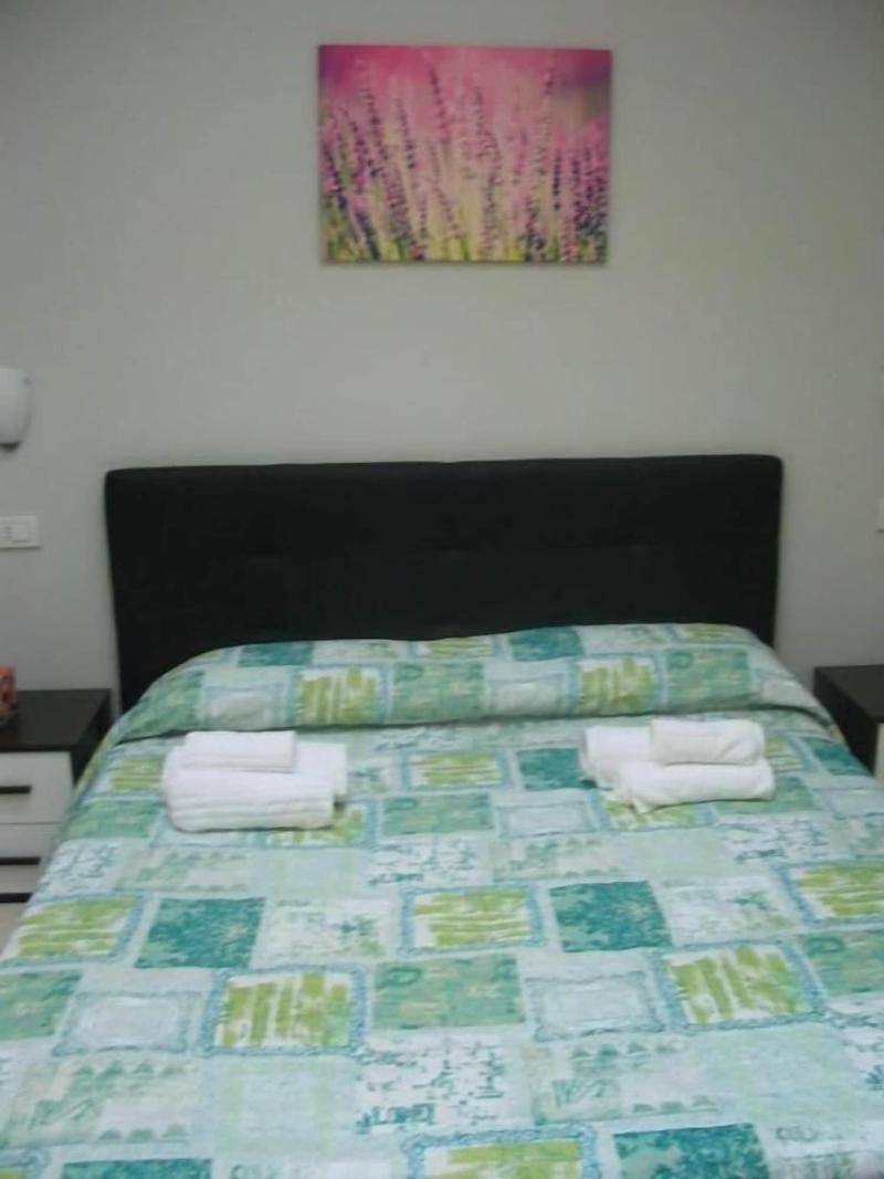 Hotel Daisy image
