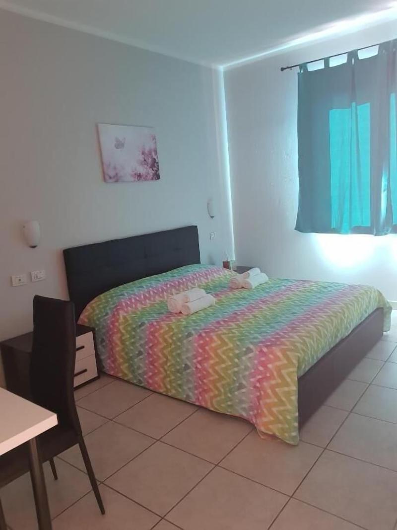 Hotel Daisy image