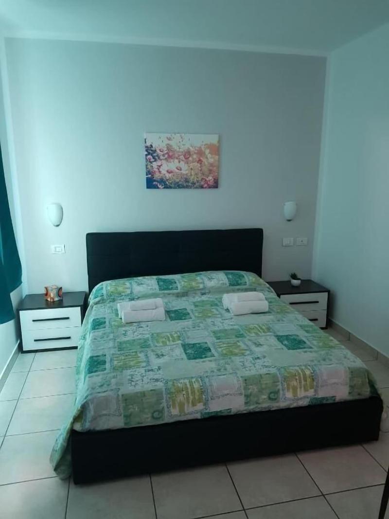 Hotel Daisy image