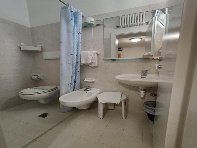 Hotel Villa Lina image