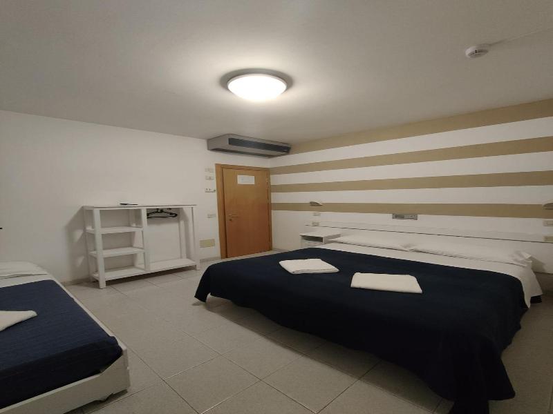 Hotel Villa Lina image