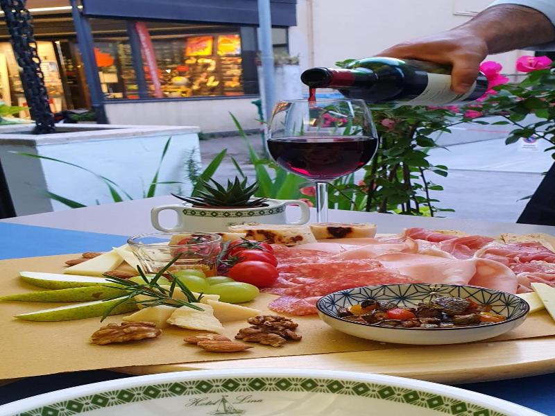 Hotel Villa Lina image