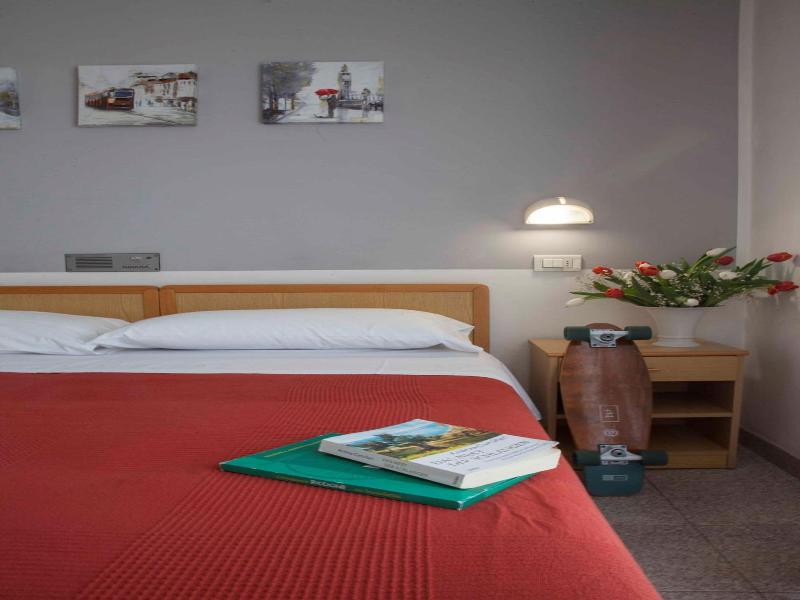 Hotel Villa Lina image