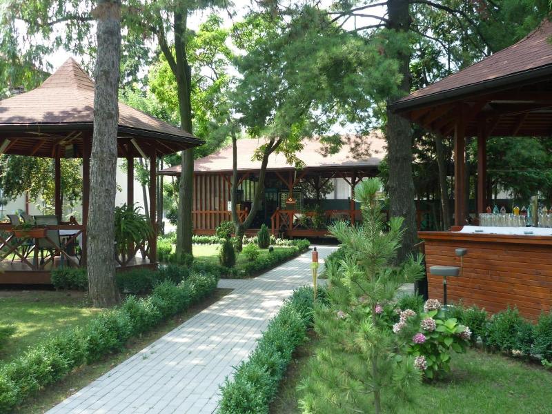 Hotel Baneasa Parc image