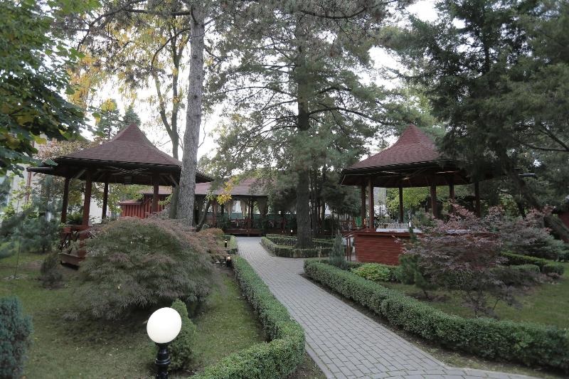 Hotel Baneasa Parc image