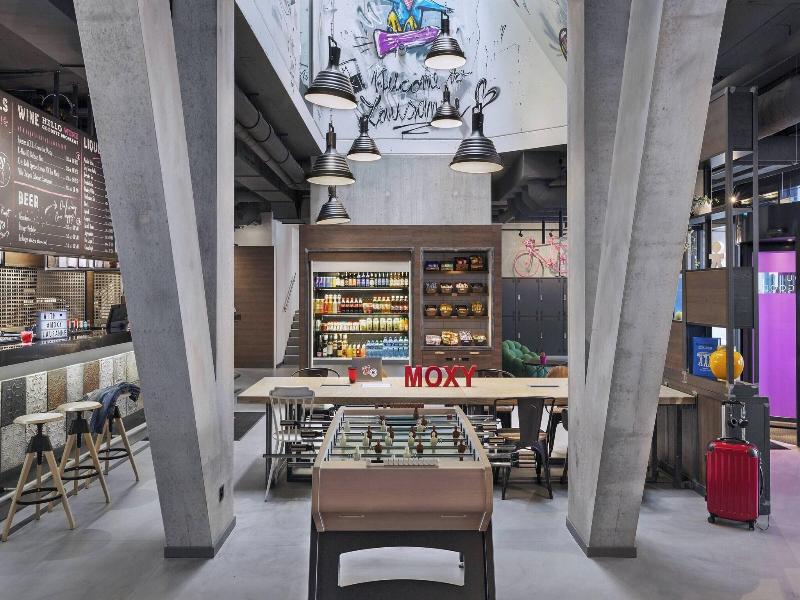 Moxy Lausanne City image