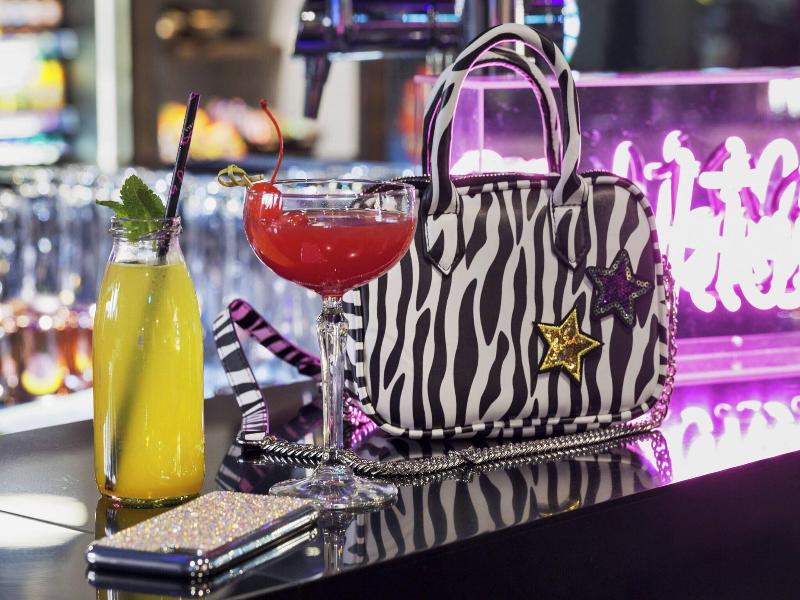Moxy Lausanne City image