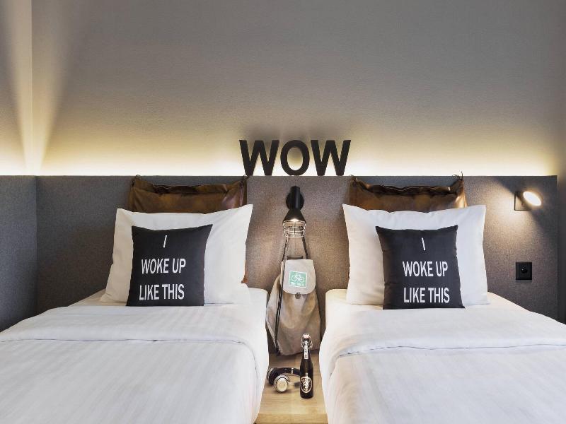 Moxy Lausanne City image