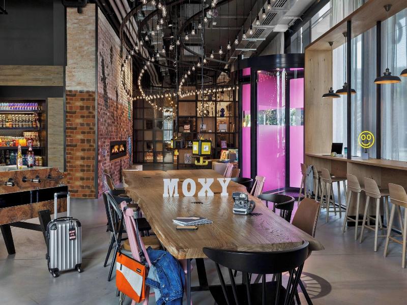 Moxy Bern Expo image