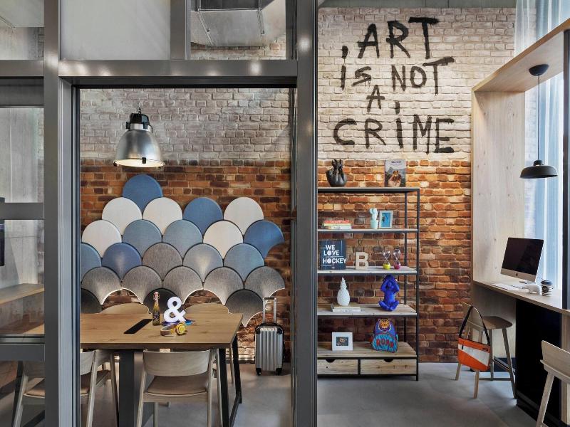 Moxy Bern Expo image