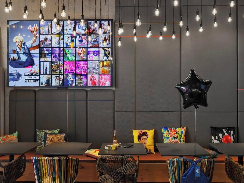 Moxy Bern Expo image