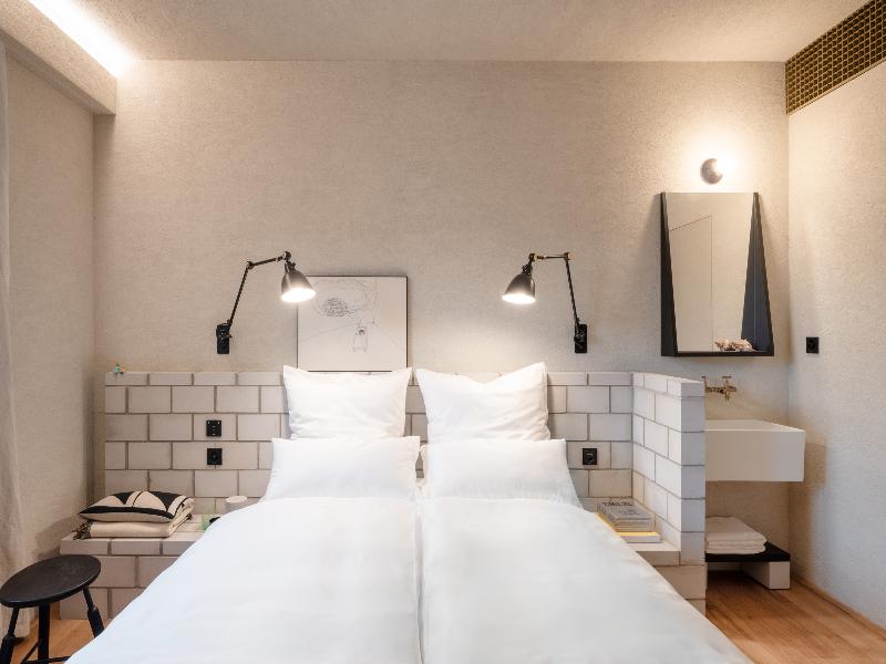 B5 Boutique Hotel Lugano image