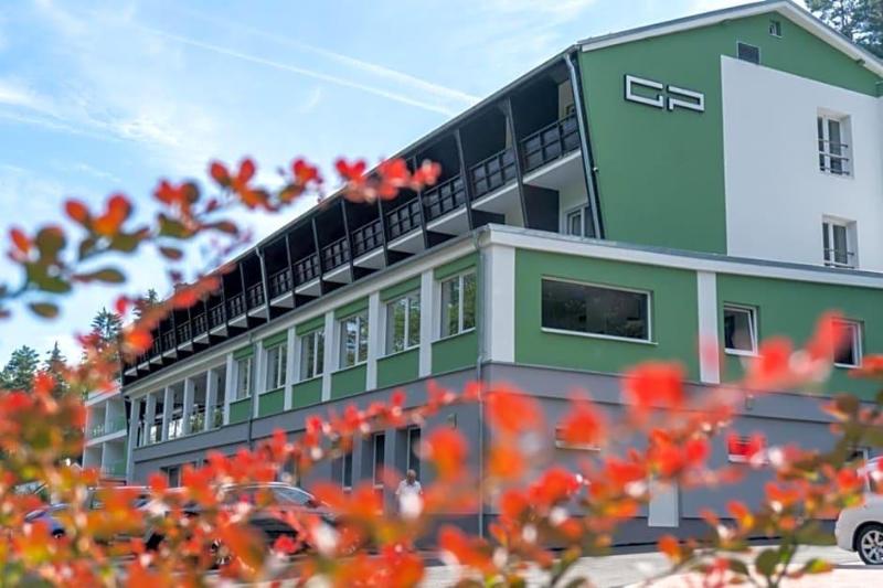 Hotel Green Paradise image