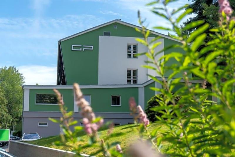 Hotel Green Paradise image