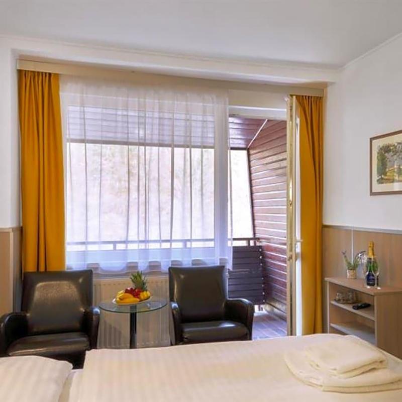 Hotel Green Paradise image