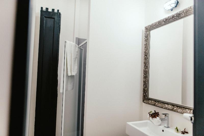 Wake Up Wellness Hostel image