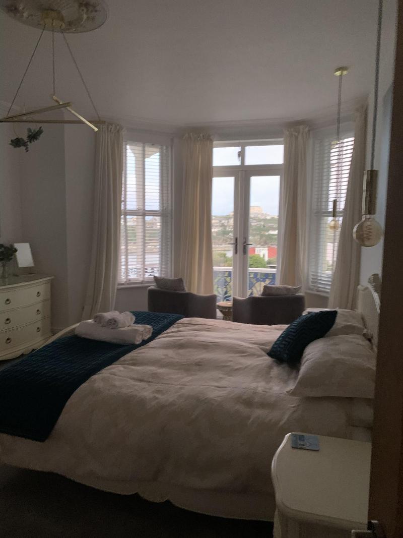 Lazy Waves Boutique B&B image