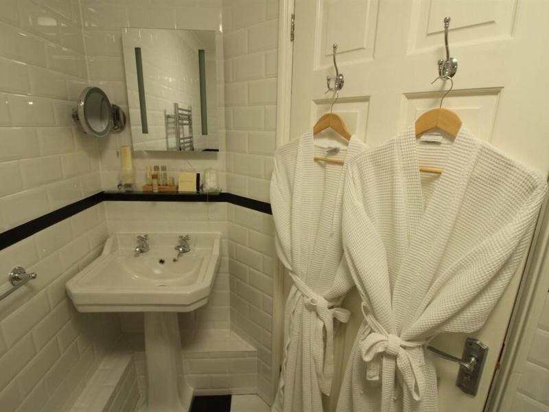 The Canterbury Hotel image