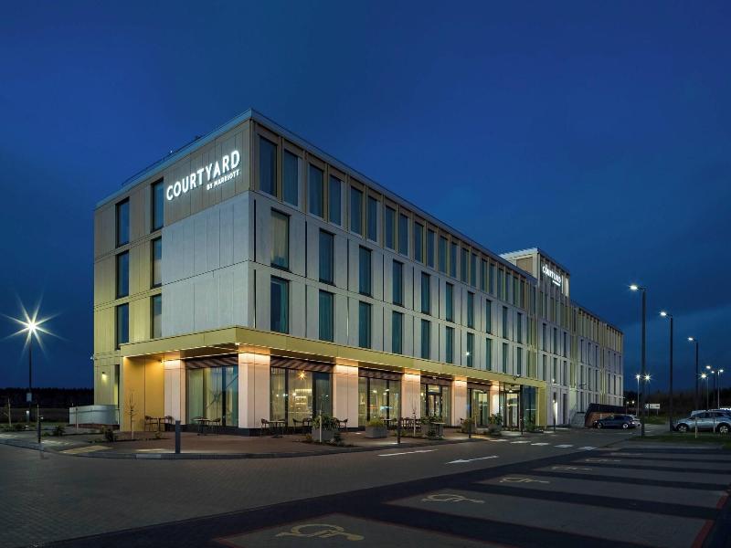 Courtyard By Marriott Inverness Airport image
