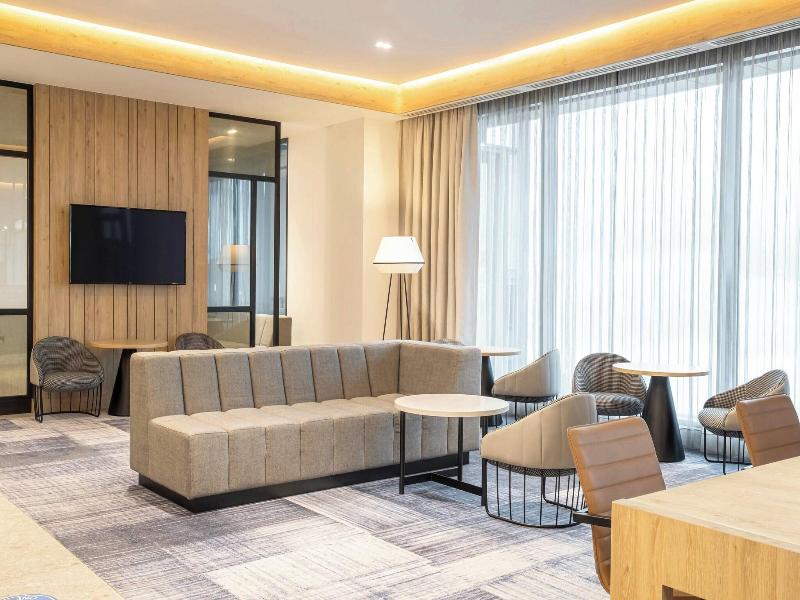 Courtyard By Marriott Inverness Airport image