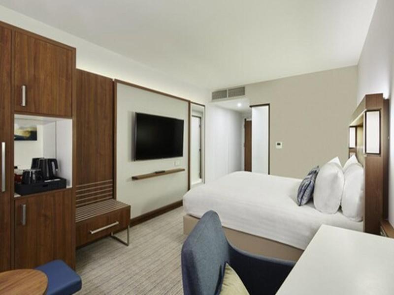 Courtyard By Marriott Inverness Airport image