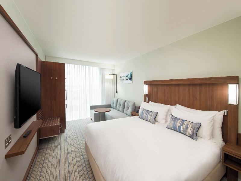 Courtyard By Marriott Inverness Airport image