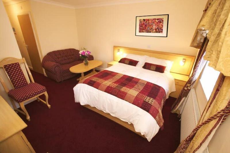 Gateway Hotel image