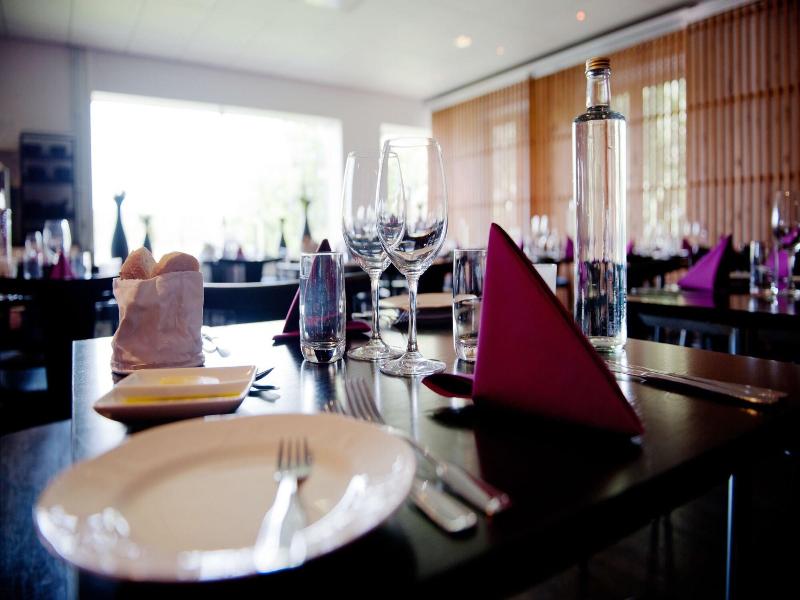 Vann Spa Hotel And Conference image